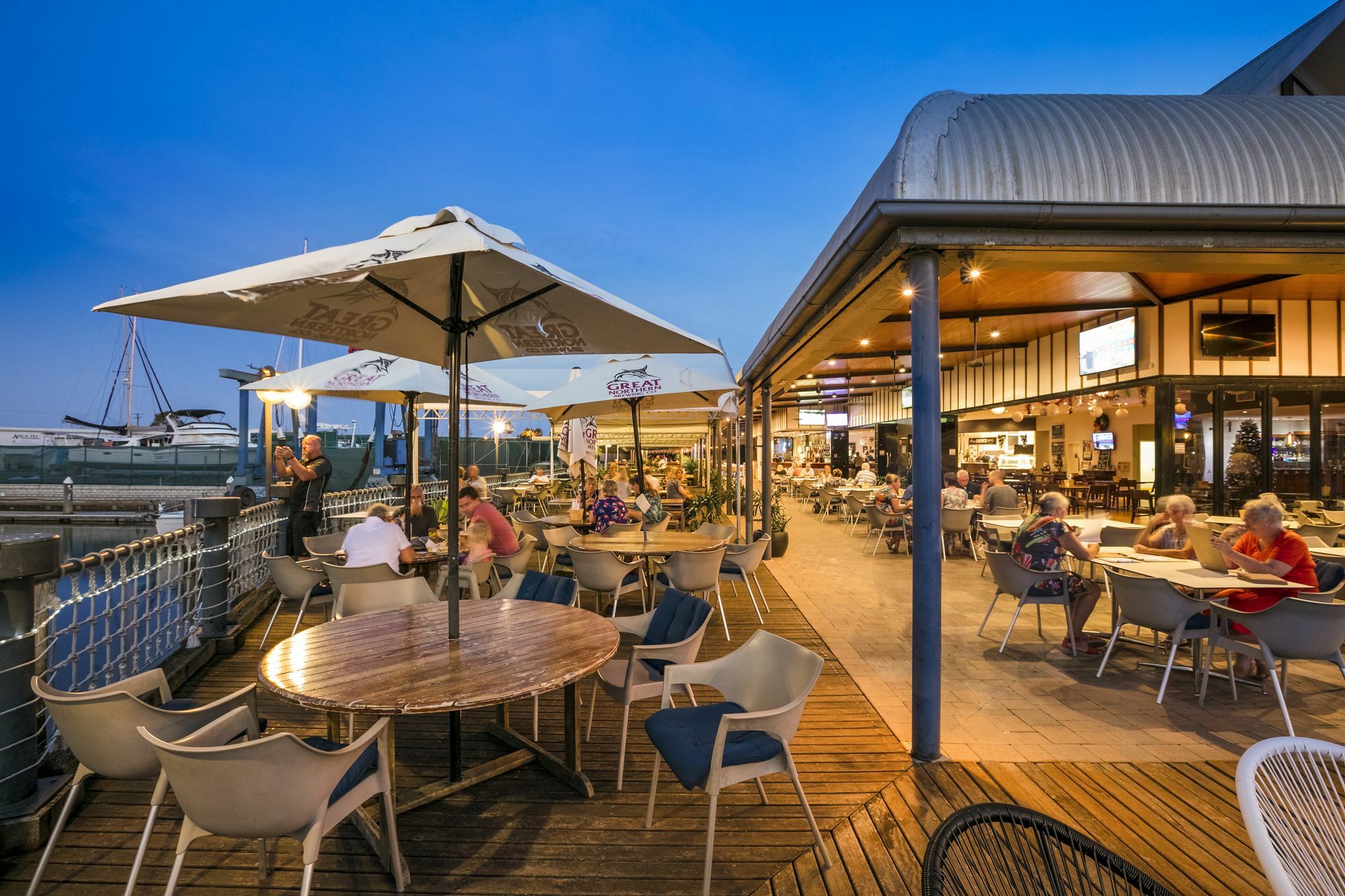 Nightcap At Kawana Waters Hotel Экстерьер фото