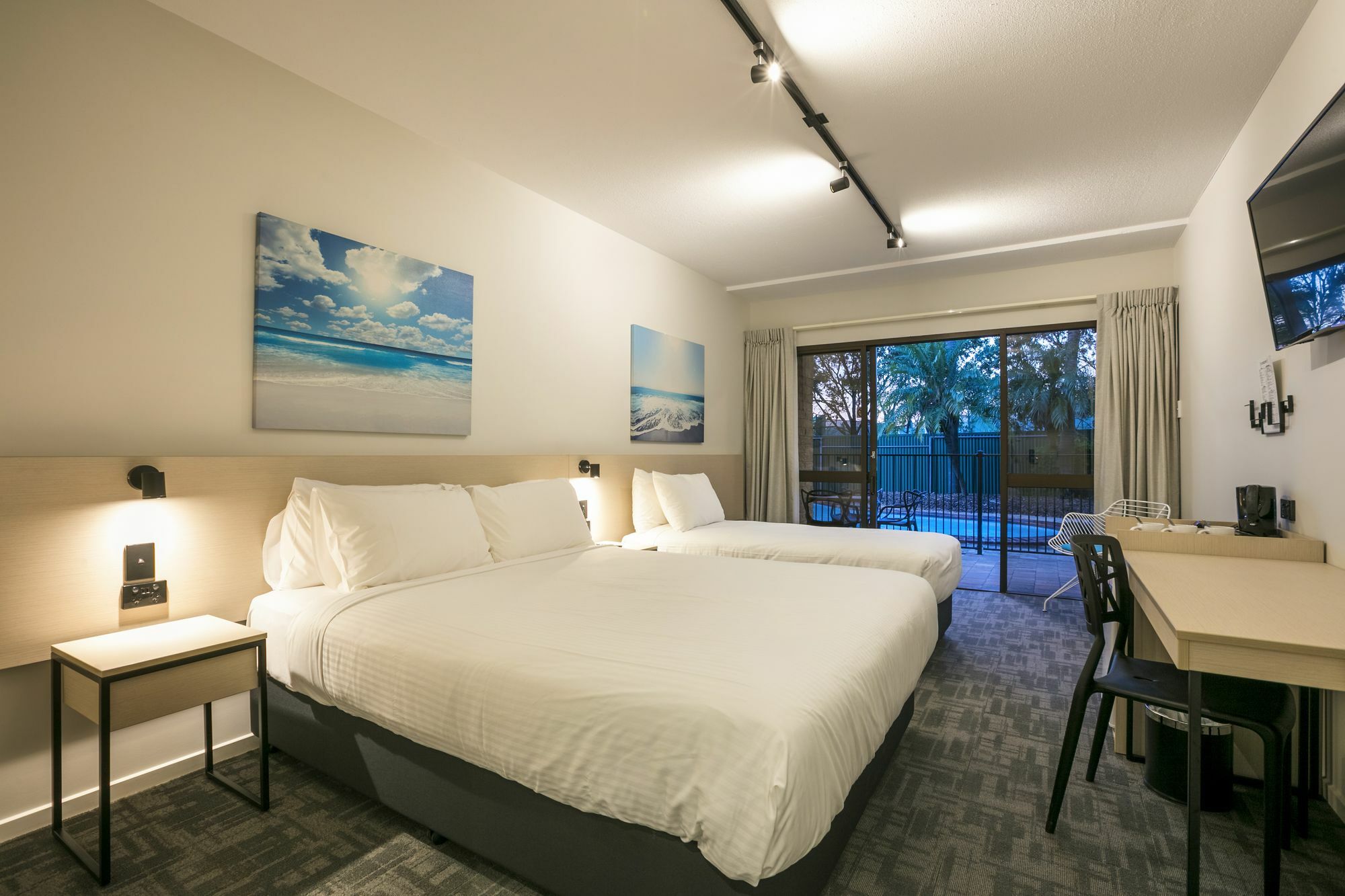 Nightcap At Kawana Waters Hotel Экстерьер фото